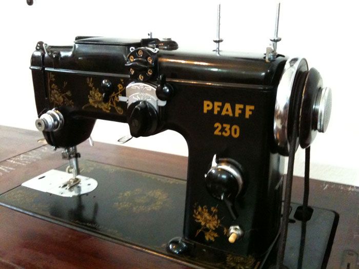 maquina-de-coser-antigua pfaff-230

